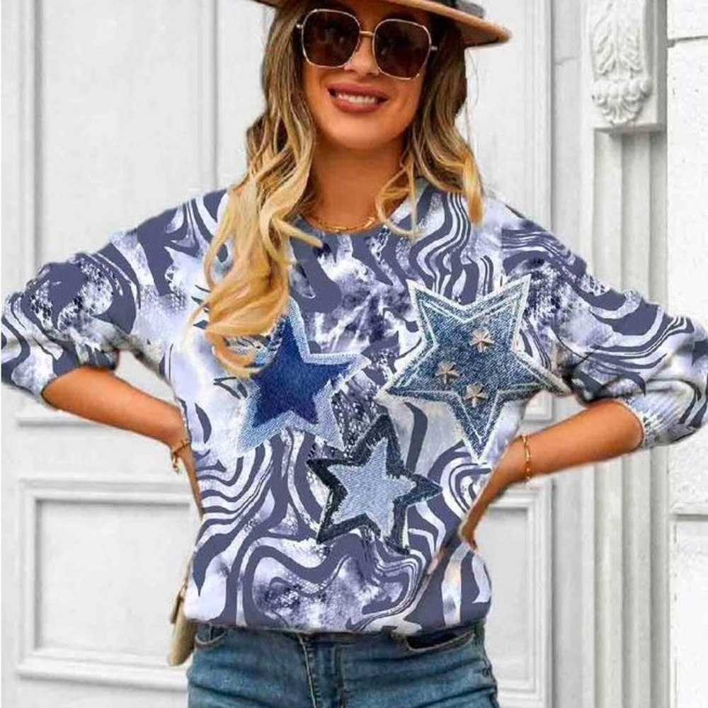 Stylish Graphic Sweater in Red